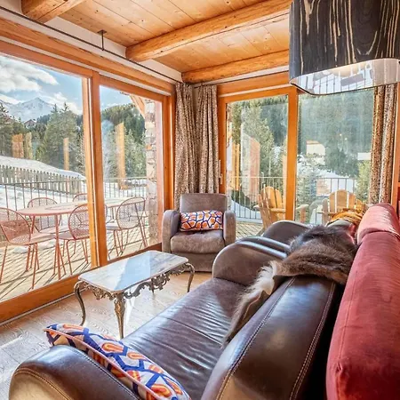 Le Cairn - Unique Ski-in Ski-out Location! Chalet Meribel