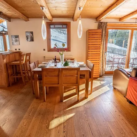 Le Cairn - Unique Ski-in Ski-out Location!
